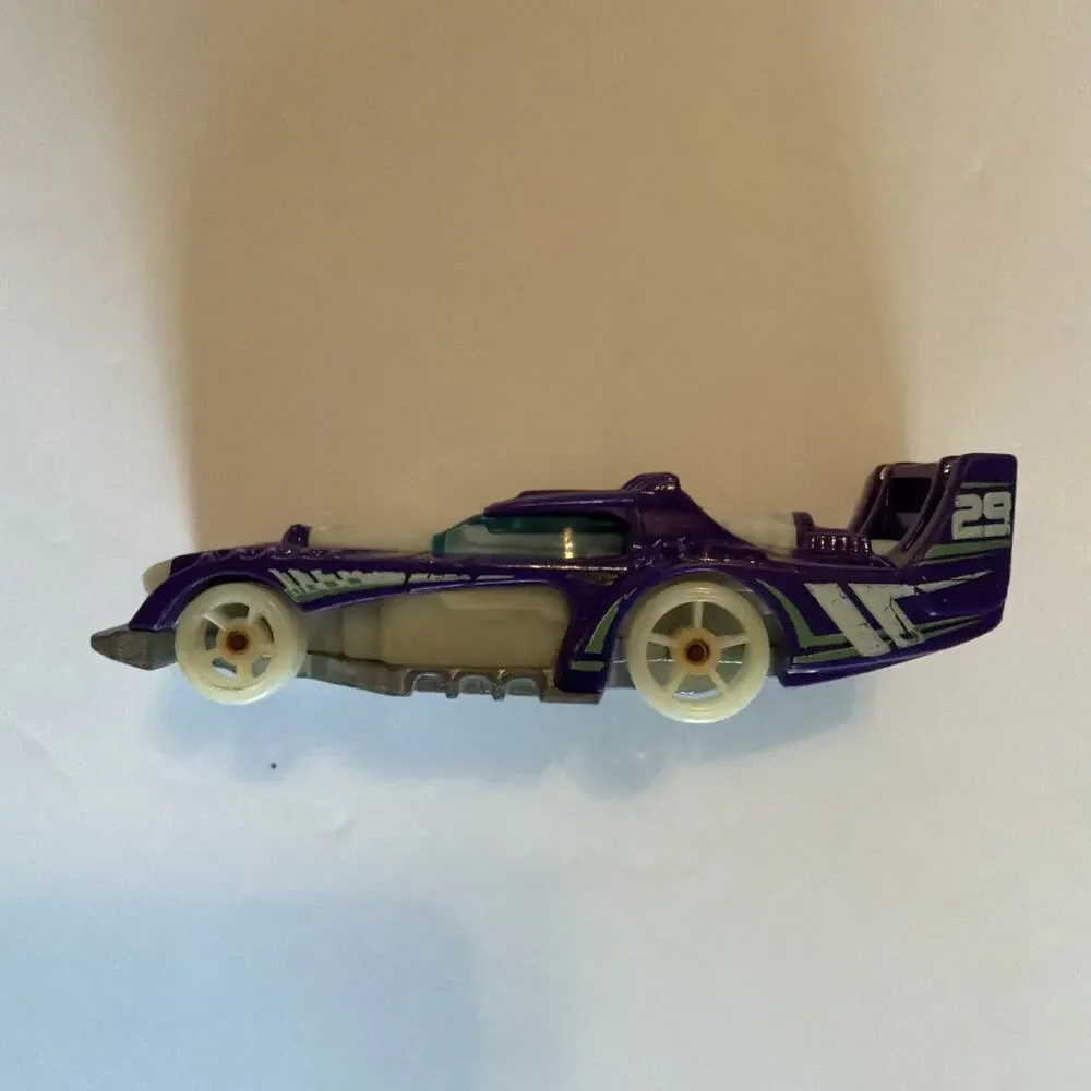 Hot Wheels Workshop Spiral Stack Up Starter Set CHX36-1100263254 Mattel Gift